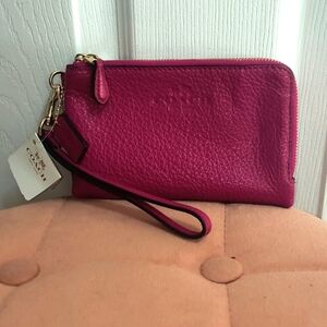 Coach Double Corner Zip Pebble Leather Wristlet NWT